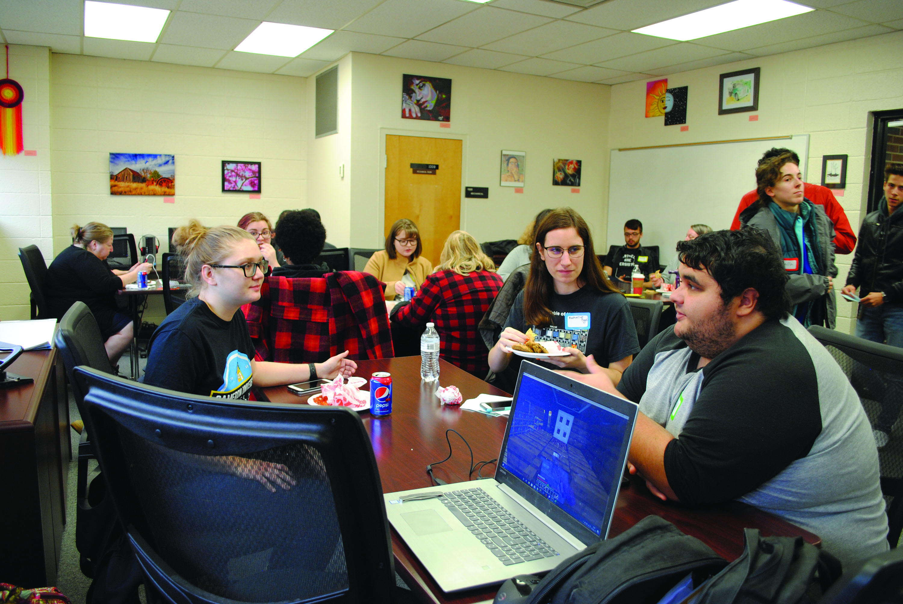 Connect Through Learning: Prepping for Finals with Lunch