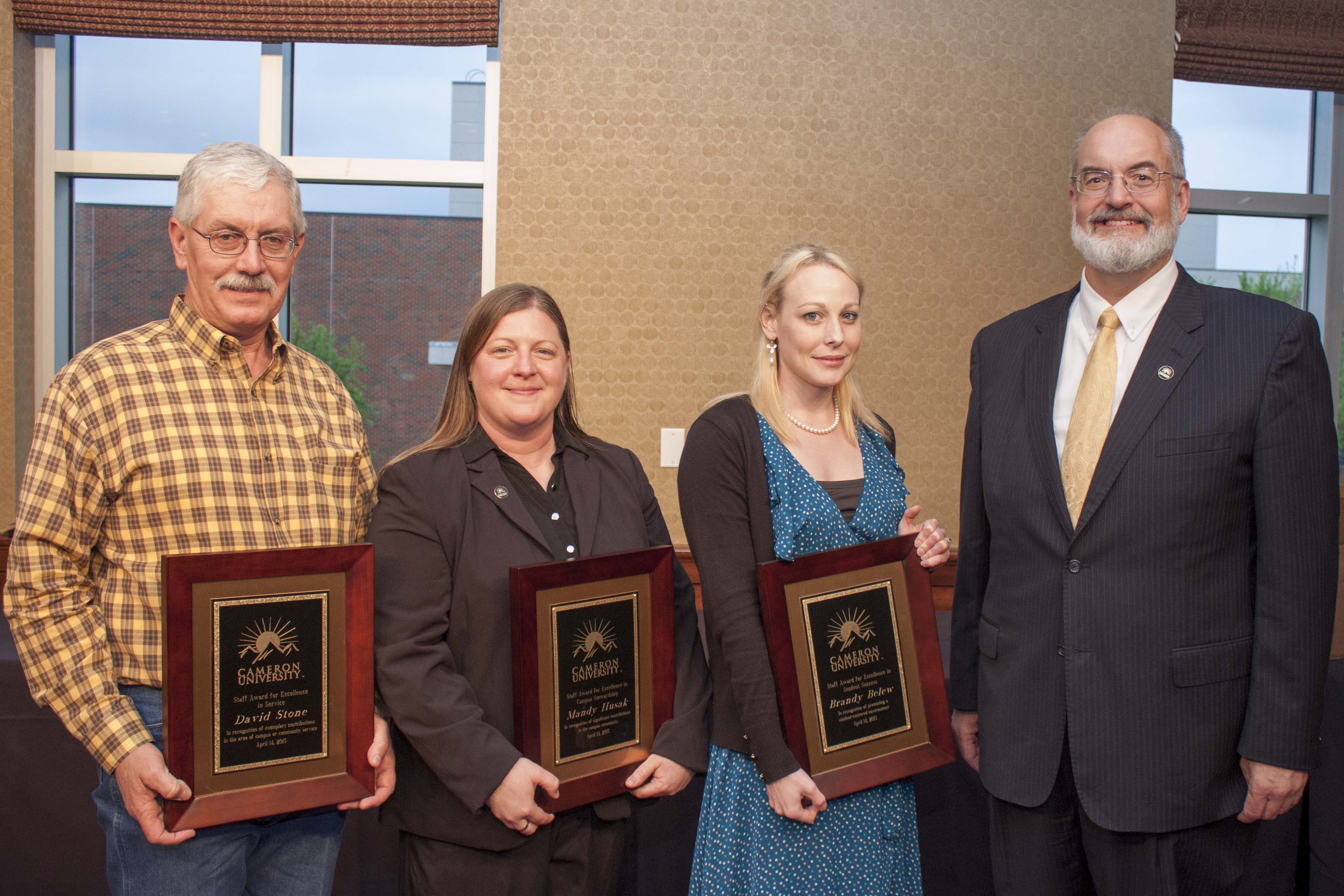 Staff and faculty members recongized with awards