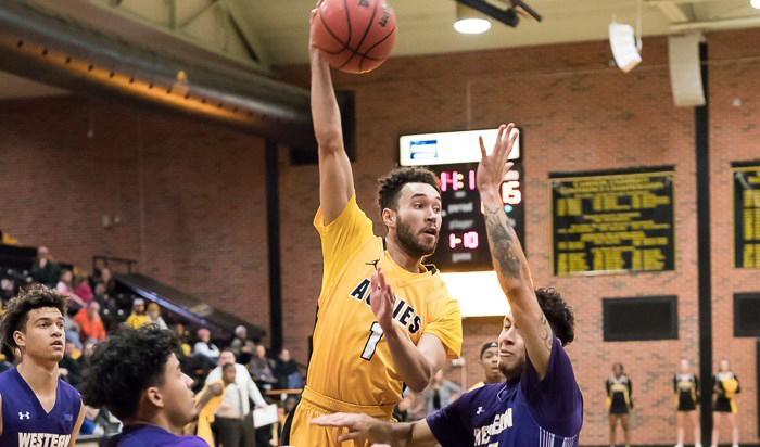 Aggie Men Drop Homecoming